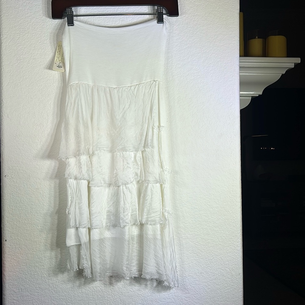 Pura Seta skirt. One size. With tags.